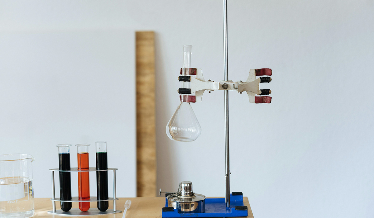 Why Students Struggle with Physics, Chemistry, & Biology